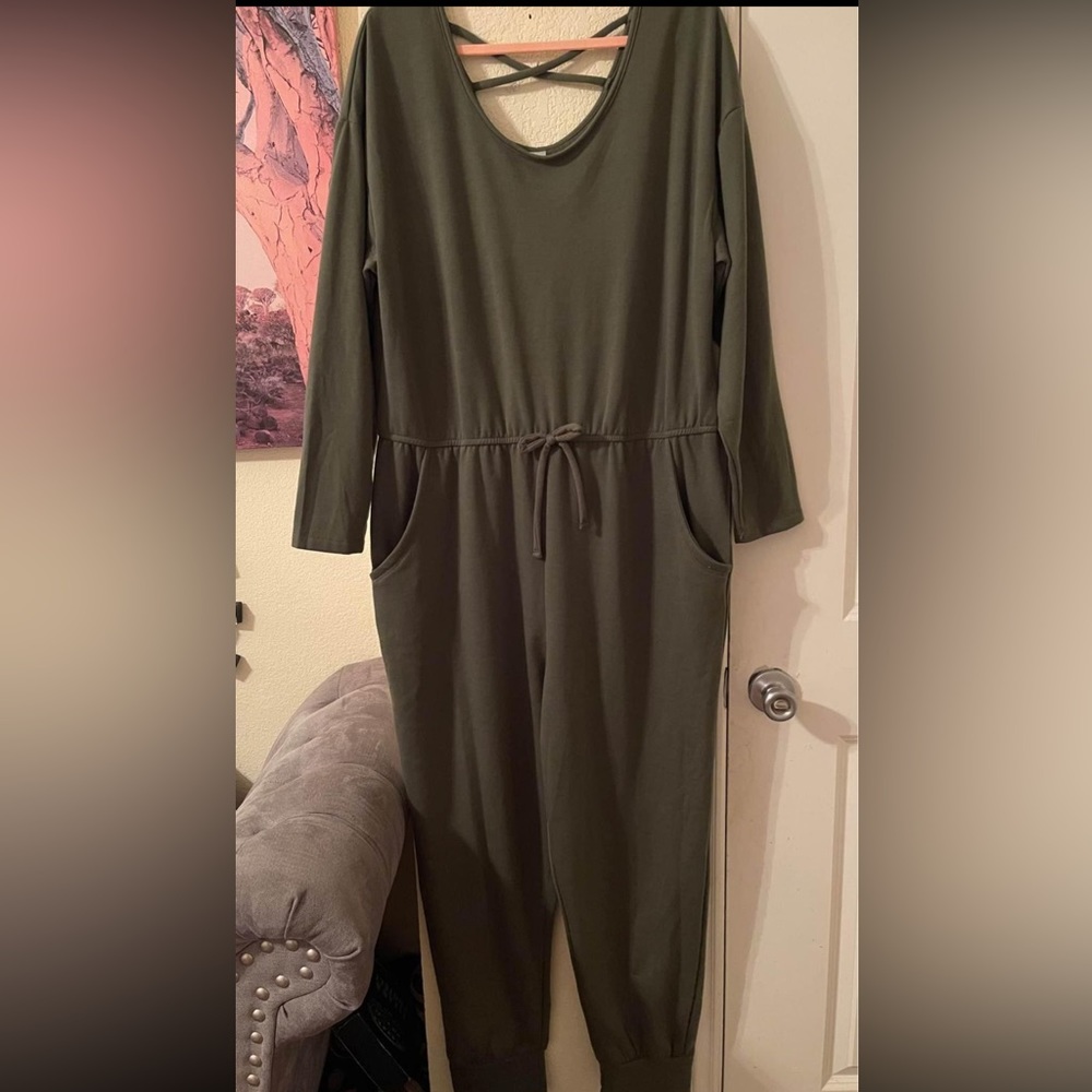 Plus Size Womens green long jumpsuit with pockets size 3X New